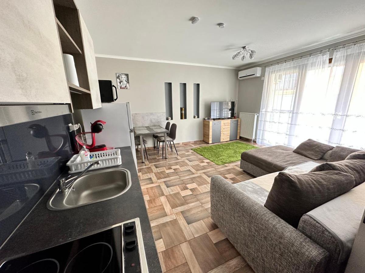 Dorina Wellness Daire Siofok Dış mekan fotoğraf